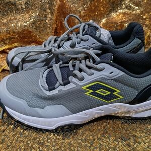 Lotto Women's Gray Athletic Shoes